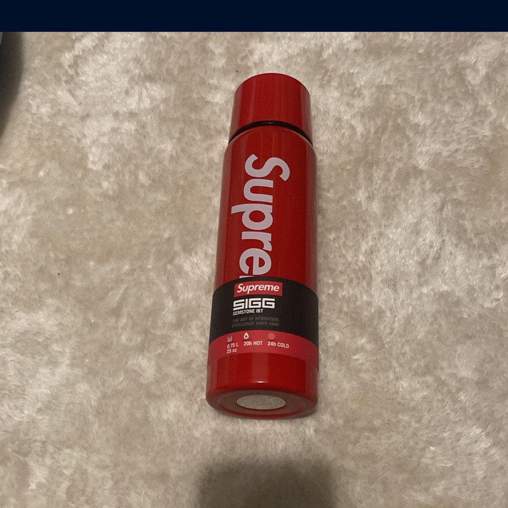 Supreme bottles black and red